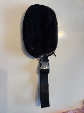 lululemon athletica Black Mini Fleece Crossbody Pouch